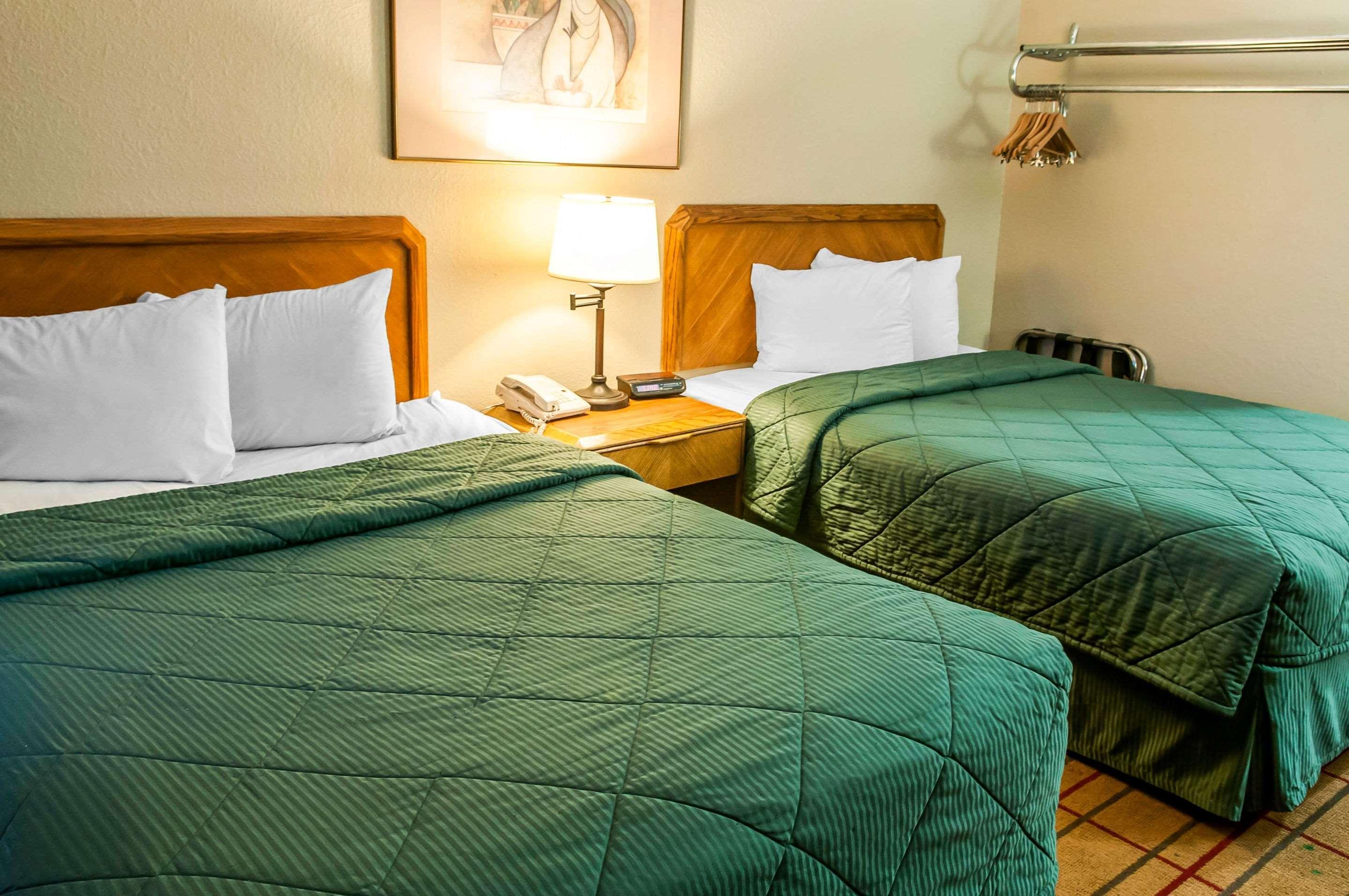 Rodeway Inn East Albuquerque Ngoại thất bức ảnh