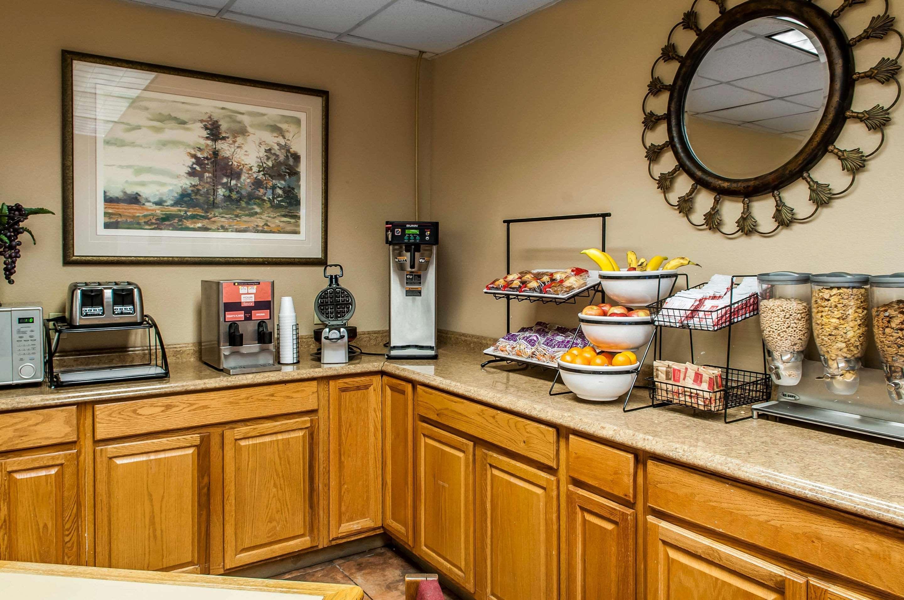 Rodeway Inn East Albuquerque Ngoại thất bức ảnh