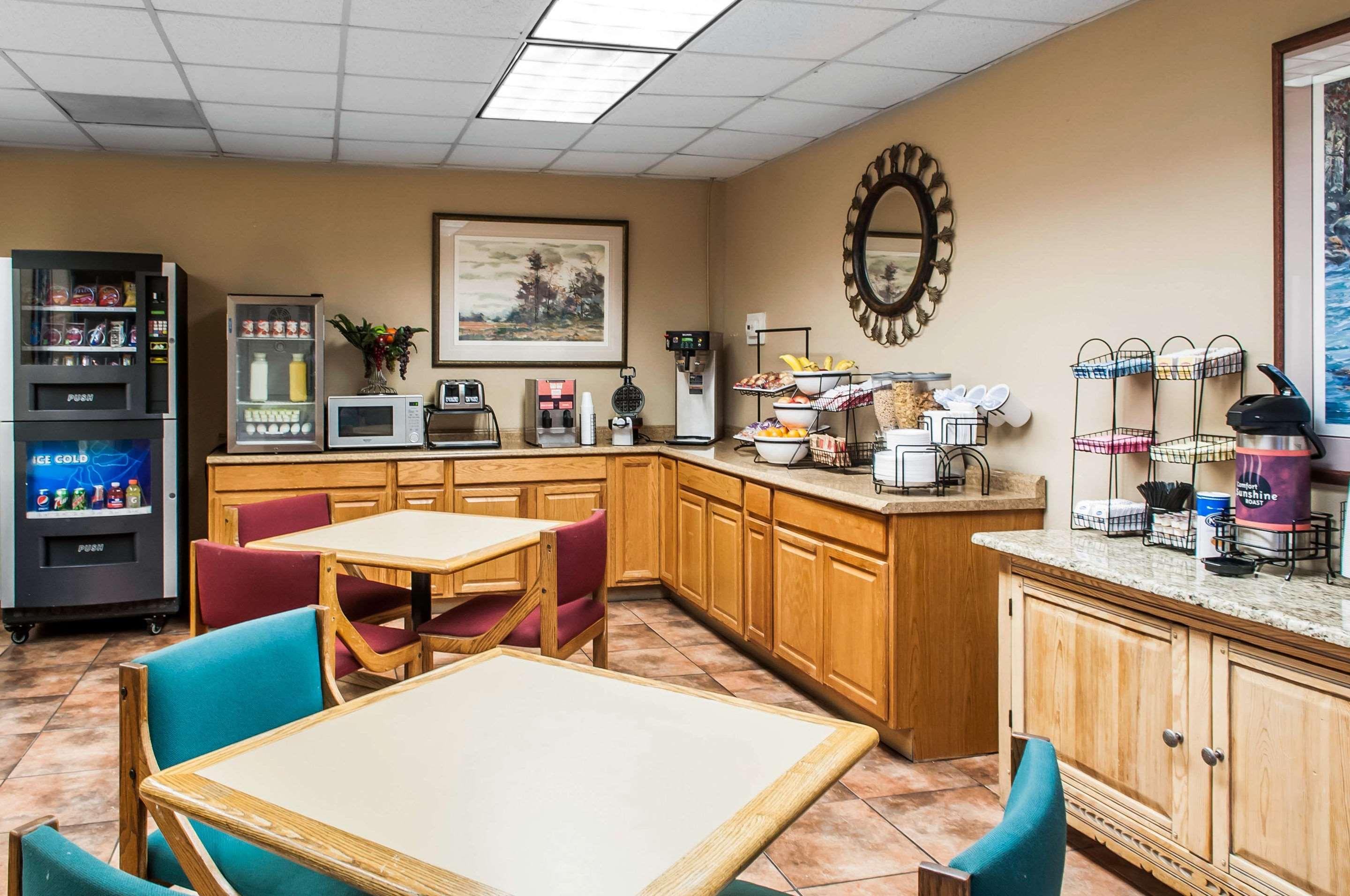Rodeway Inn East Albuquerque Ngoại thất bức ảnh