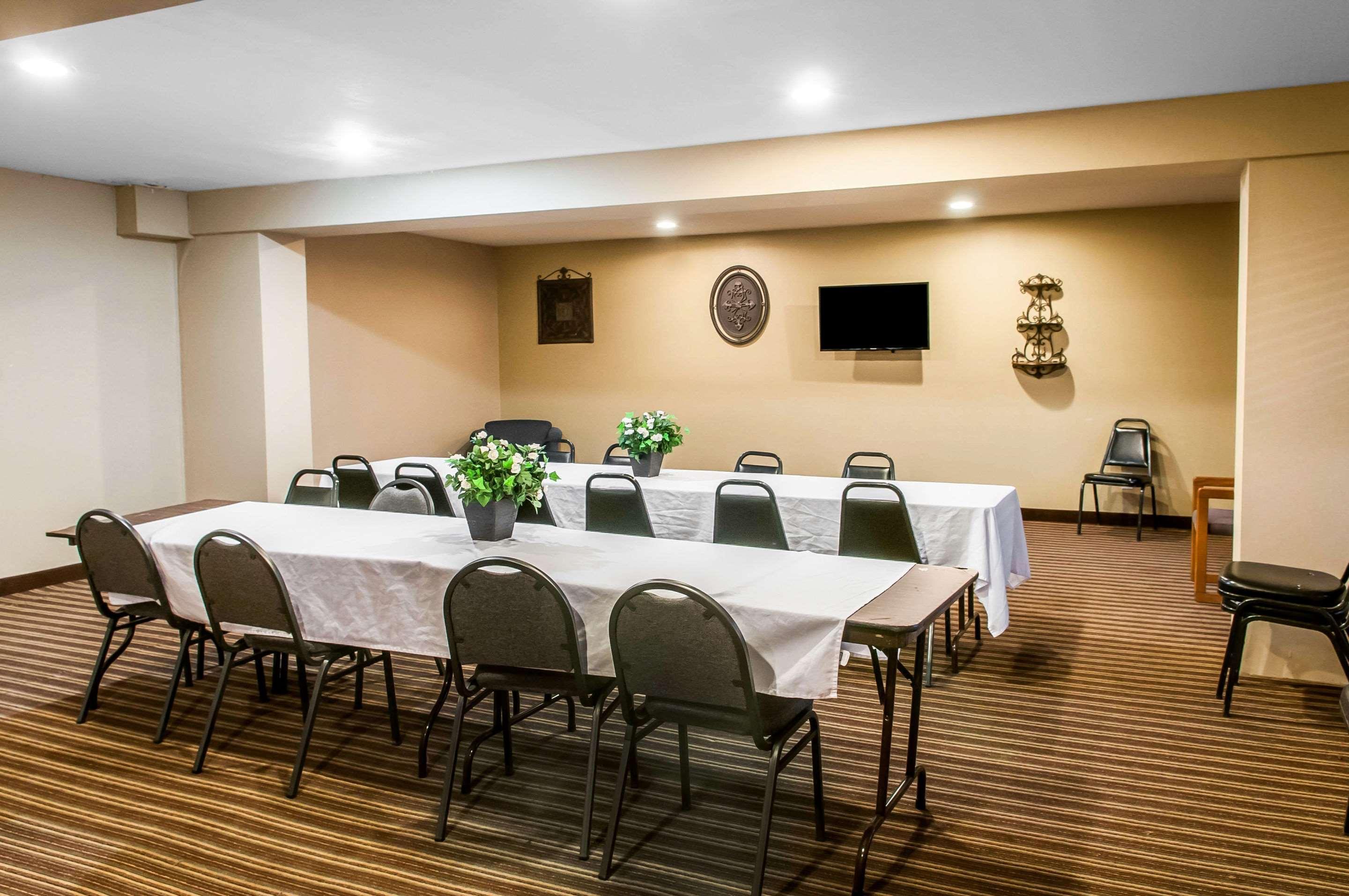 Rodeway Inn East Albuquerque Ngoại thất bức ảnh