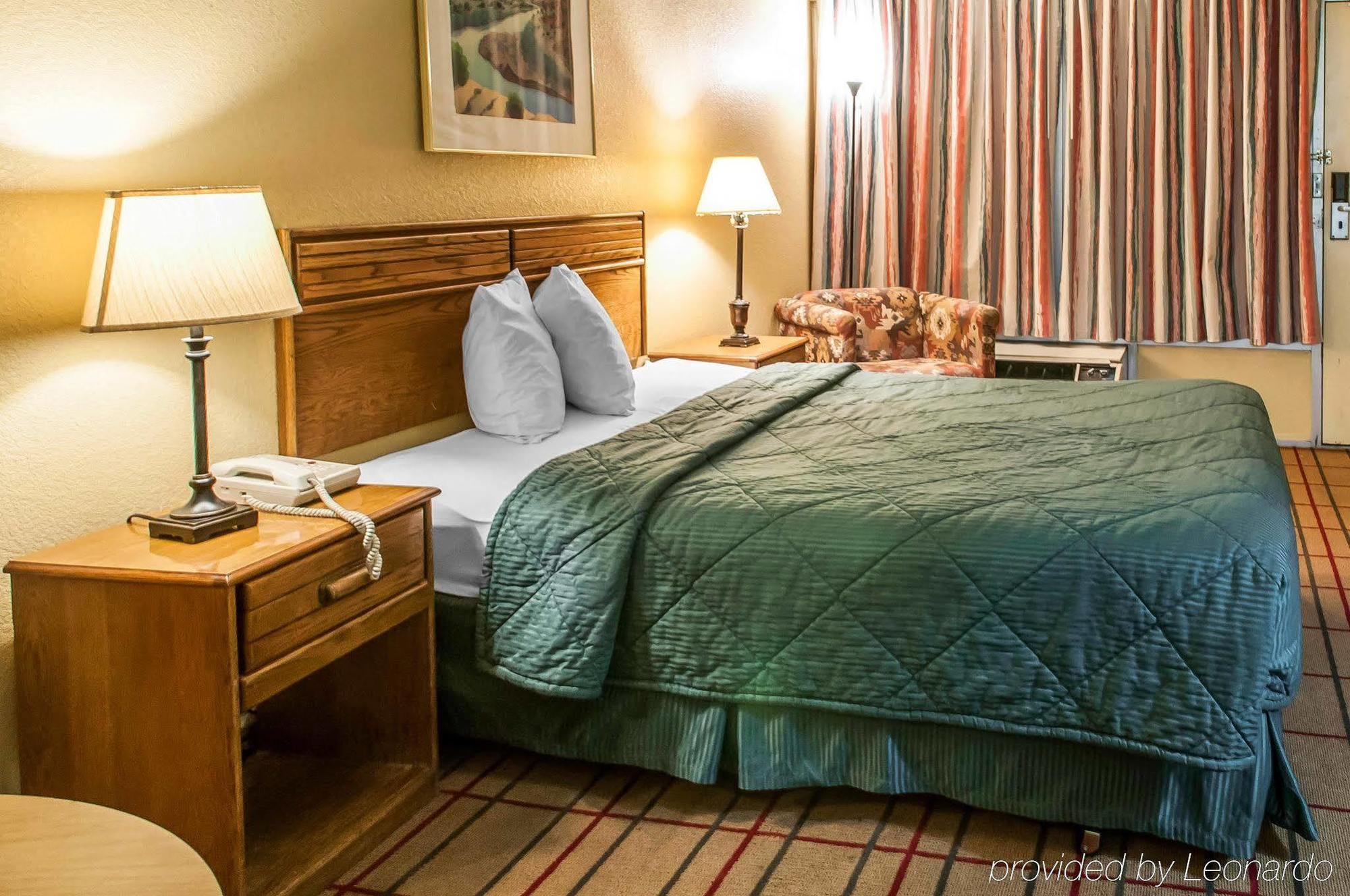 Rodeway Inn East Albuquerque Ngoại thất bức ảnh